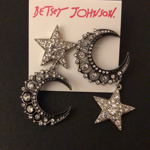 Betsey Johnson Silver & Gunmetal Tone Moon & Star Mismatch Drop Earrings NWT - Picture 10 of 15